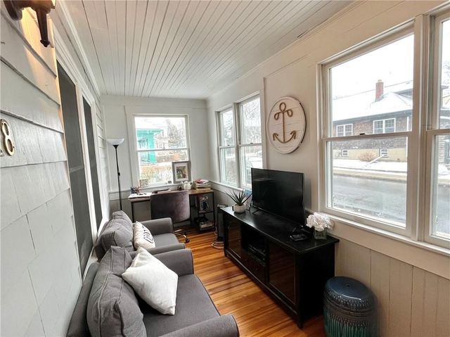 18 Apthorp Avenue, Newport, RI 02840