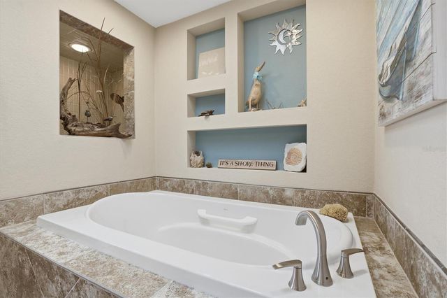 66 N CANAL DRIVE, Palm Harbor, FL 34684