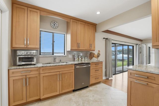 66 N CANAL DRIVE, Palm Harbor, FL 34684