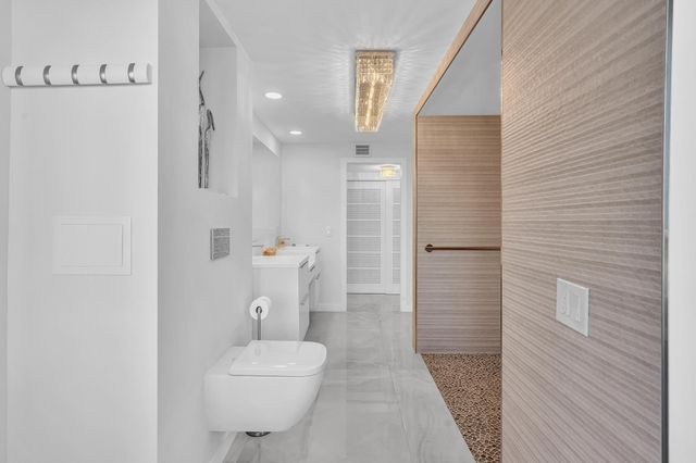 201 N Riverside Drive 802, Pompano Beach, FL 33062