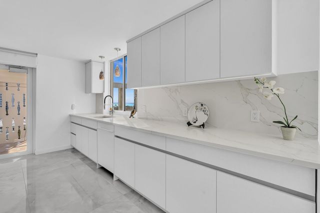 201 N Riverside Drive 802, Pompano Beach, FL 33062