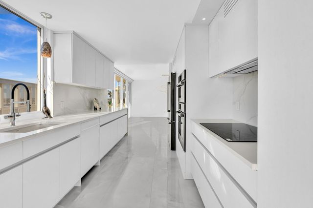 201 N Riverside Drive 802, Pompano Beach, FL 33062