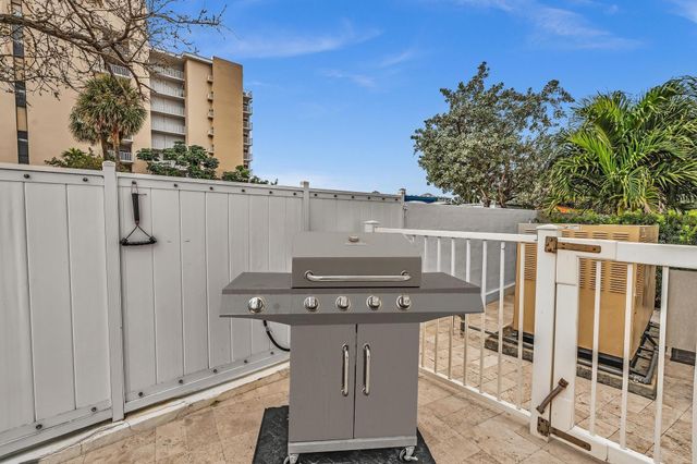 201 N Riverside Drive 802, Pompano Beach, FL 33062