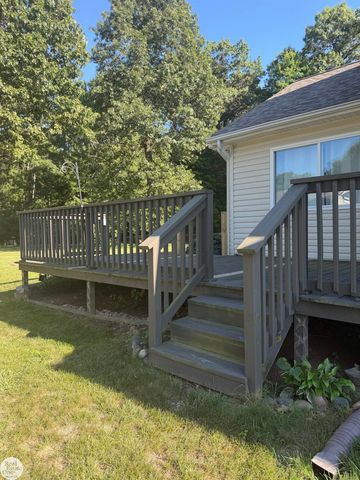 9515 Rachel Road, Algonac, MI 48001