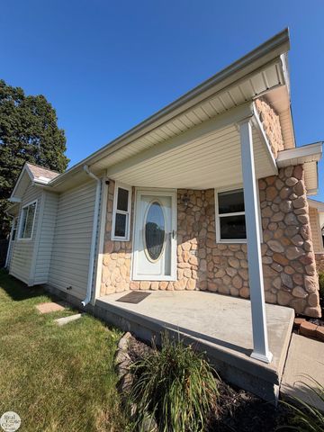 9515 Rachel Road, Algonac, MI 48001