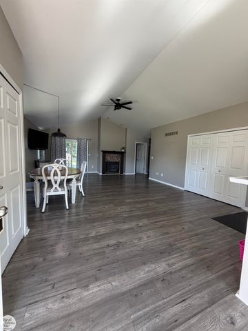 9515 Rachel Road, Algonac, MI 48001