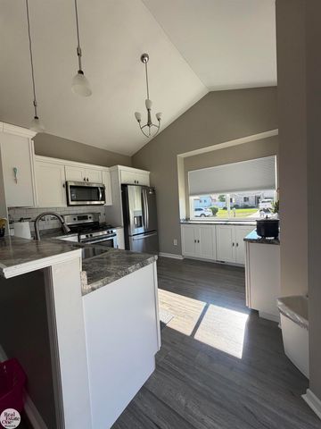 9515 Rachel Road, Algonac, MI 48001