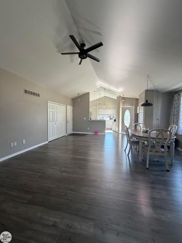 9515 Rachel Road, Algonac, MI 48001