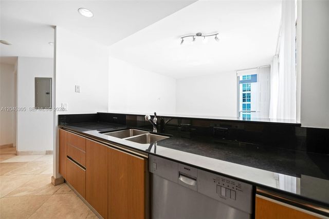 1050 Brickell Avenue 3314, Miami, FL 33131