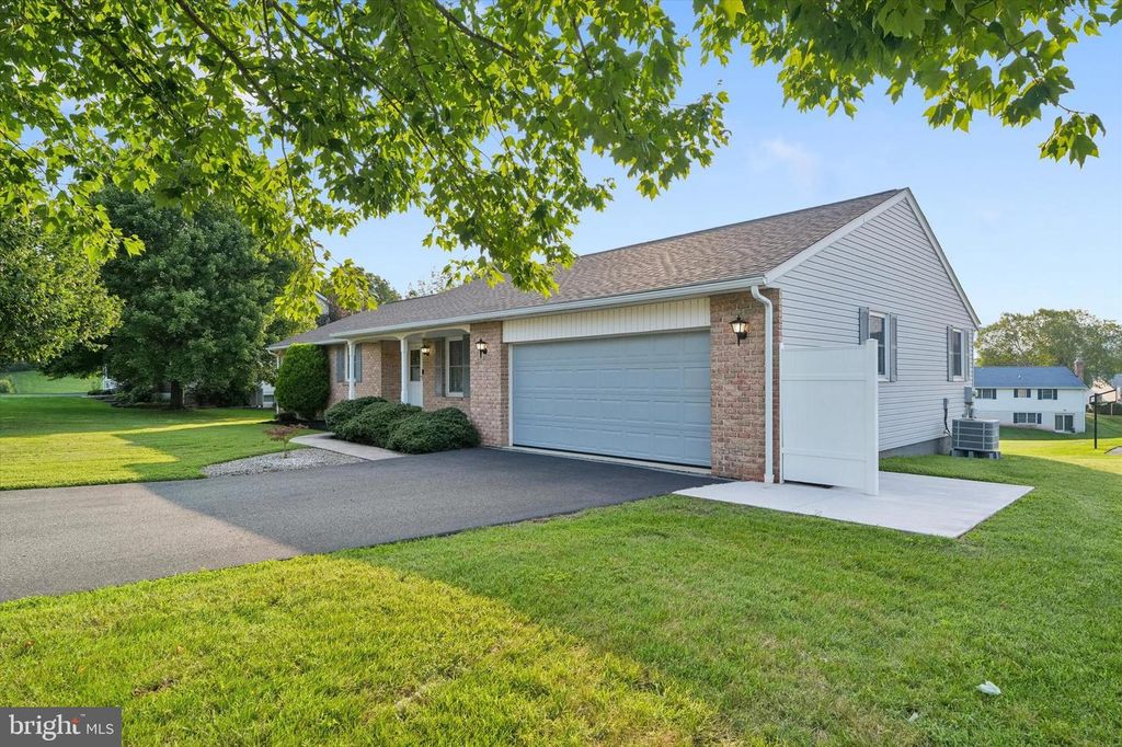 2586 CHERRY CT, GILBERTSVILLE, PA 19525 — photo 4