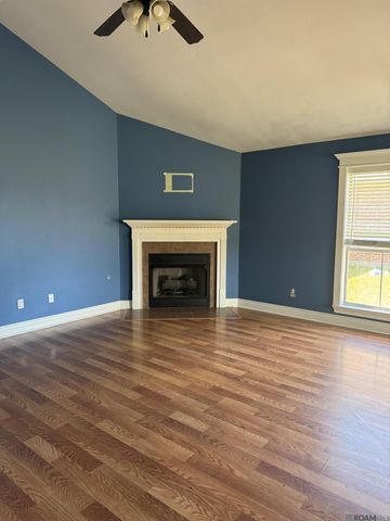 12789 Bonnie Bleu Dr, Denham Springs, LA 70726