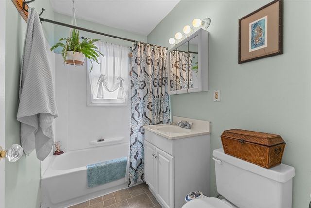 371 Lancaster St 3, West Boylston, MA 01583