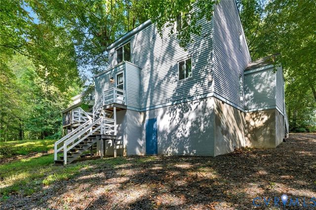 9426 Ashking Dr, Mechanicsville, VA 23116