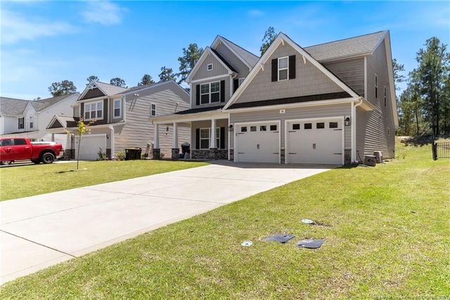 66 Kensington Drive, Spring Lake, NC 28390
