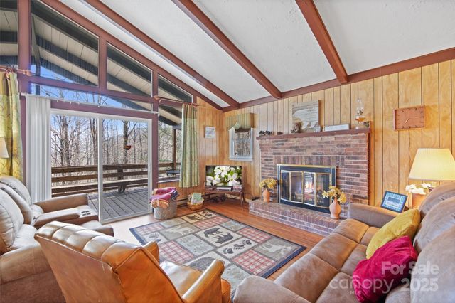 679 Locust Drive, Maggie Valley, NC 28751