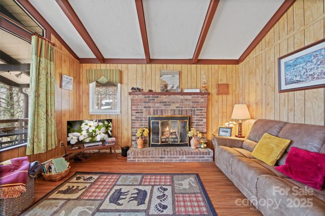 679 Locust Drive, Maggie Valley, NC 28751