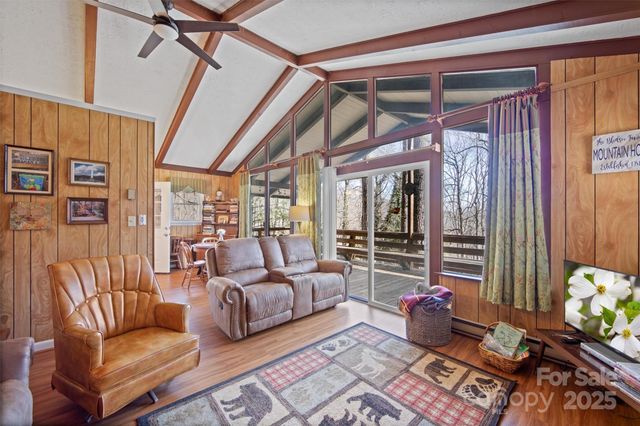 679 Locust Drive, Maggie Valley, NC 28751