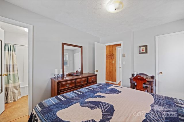 679 Locust Drive, Maggie Valley, NC 28751