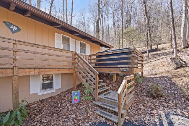 679 Locust Drive, Maggie Valley, NC 28751