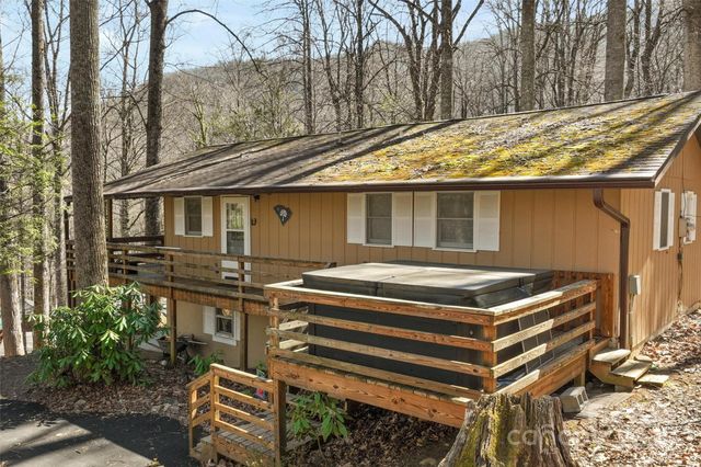 679 Locust Drive, Maggie Valley, NC 28751