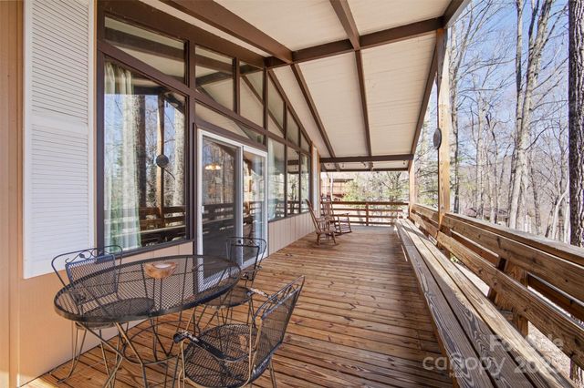 679 Locust Drive, Maggie Valley, NC 28751