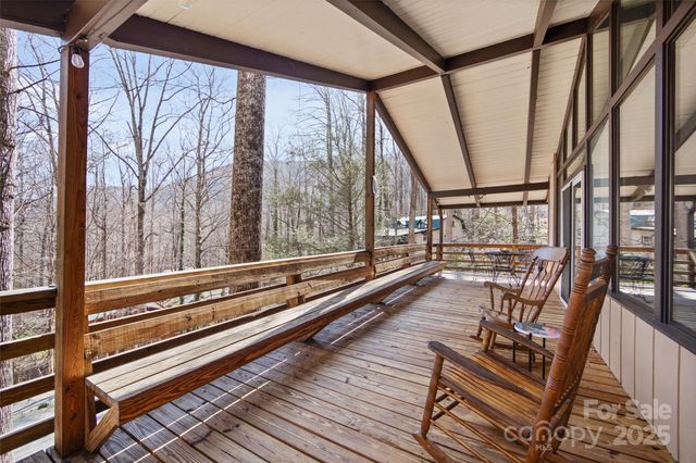 679 Locust Drive, Maggie Valley, NC 28751
