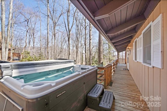 679 Locust Drive, Maggie Valley, NC 28751