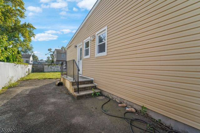 122 3Rd St, Middlesex Boro, NJ 08846