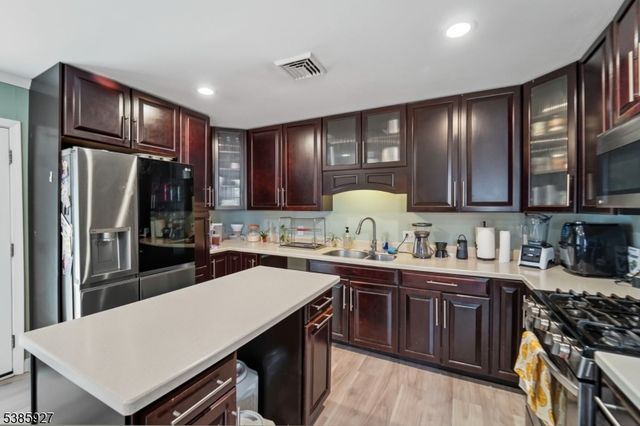 122 3Rd St, Middlesex Boro, NJ 08846