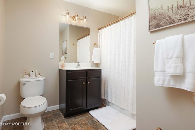 207 Harvest Way, Toms River, NJ 08755