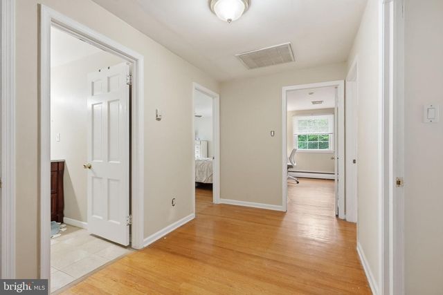 2402 HICKORY HILL RD, Chadds Ford, PA 19317