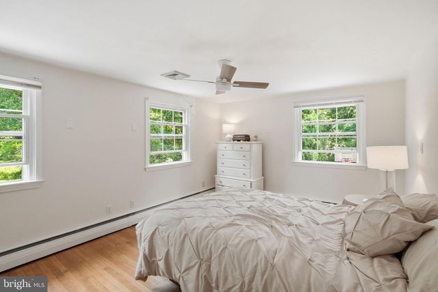 2402 HICKORY HILL RD, Chadds Ford, PA 19317