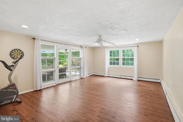 2402 HICKORY HILL RD, Chadds Ford, PA 19317