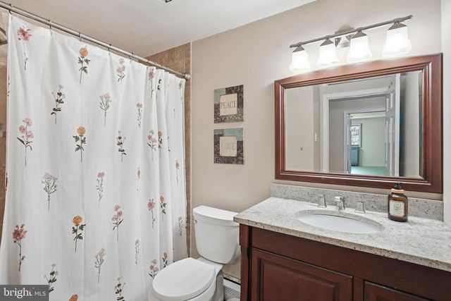 2402 HICKORY HILL RD, Chadds Ford, PA 19317