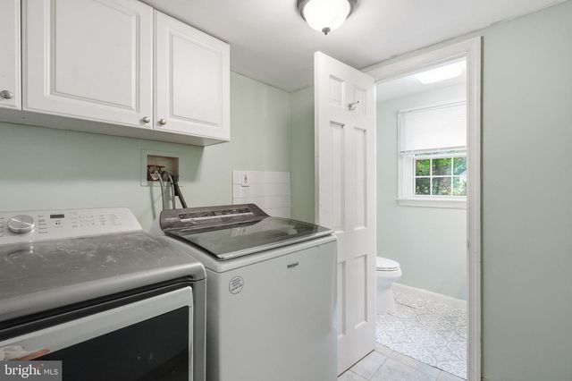 2402 HICKORY HILL RD, Chadds Ford, PA 19317