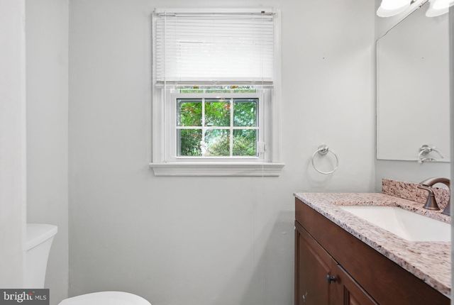 2402 HICKORY HILL RD, Chadds Ford, PA 19317