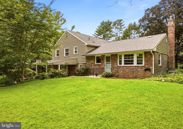 2402 HICKORY HILL RD, Chadds Ford, PA 19317