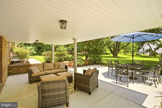 2402 HICKORY HILL RD, Chadds Ford, PA 19317
