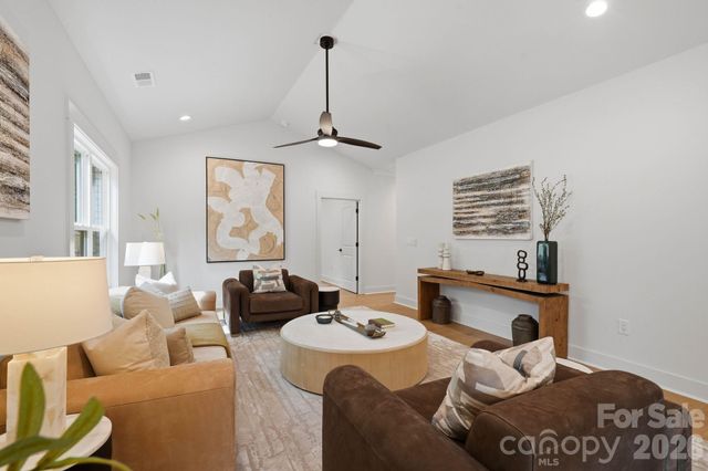 4704 Murrayhill Road, Charlotte, NC 28209