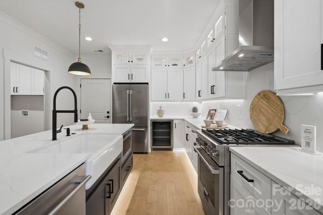 4704 Murrayhill Road, Charlotte, NC 28209