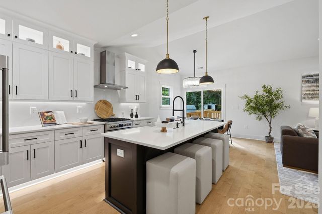 4704 Murrayhill Road, Charlotte, NC 28209