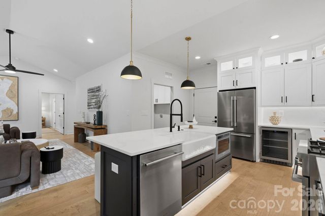 4704 Murrayhill Road, Charlotte, NC 28209