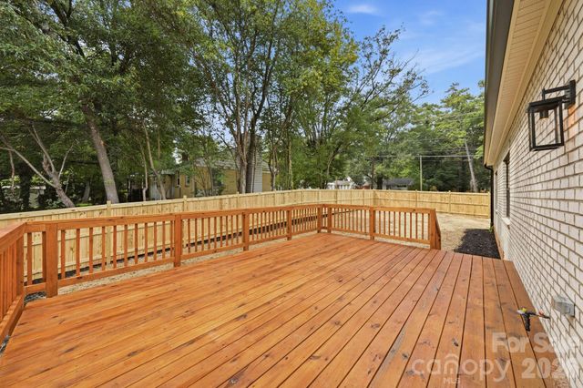 4704 Murrayhill Road, Charlotte, NC 28209