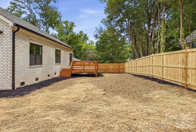 4704 Murrayhill Road, Charlotte, NC 28209