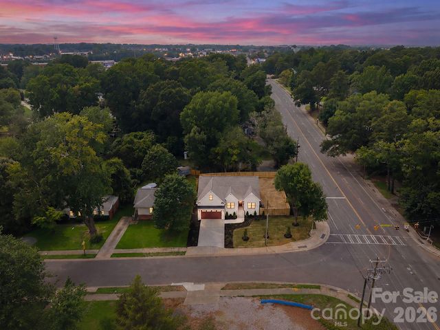 4704 Murrayhill Road, Charlotte, NC 28209
