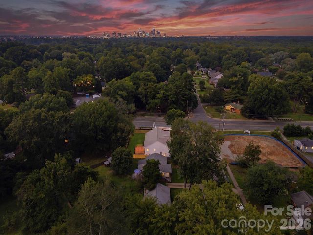 4704 Murrayhill Road, Charlotte, NC 28209