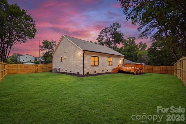 4704 Murrayhill Road, Charlotte, NC 28209