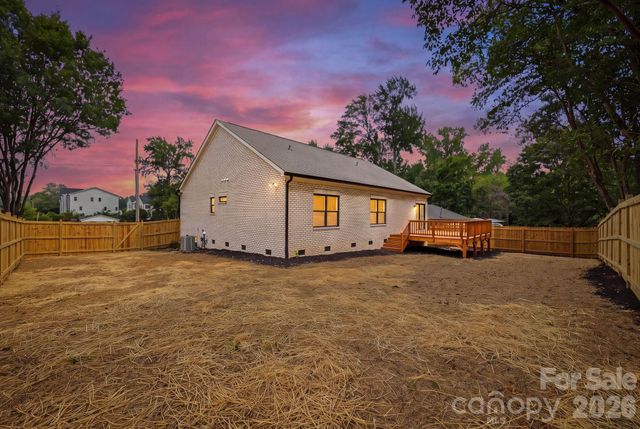 4704 Murrayhill Road, Charlotte, NC 28209
