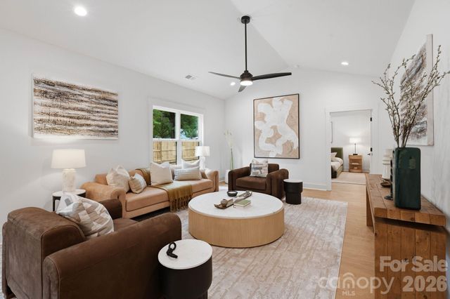 4704 Murrayhill Road, Charlotte, NC 28209