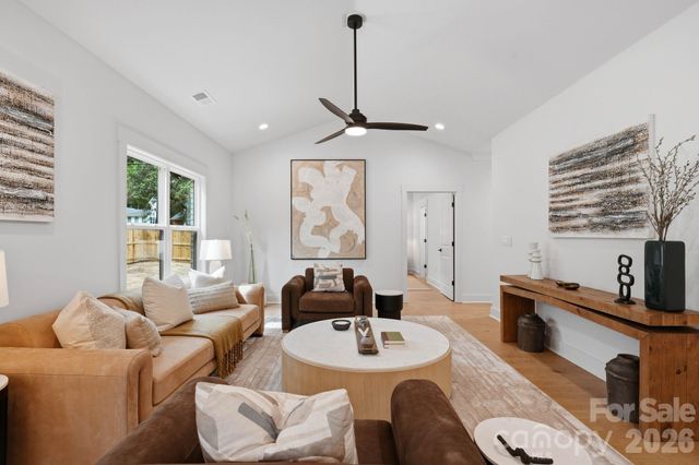 4704 Murrayhill Road, Charlotte, NC 28209